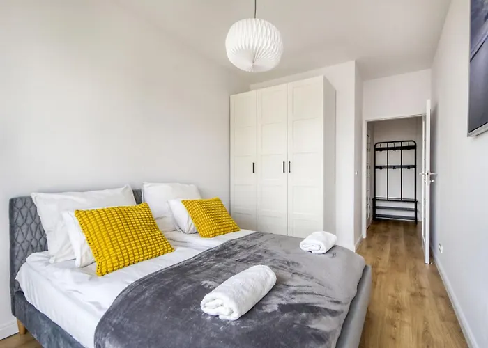 Night Zloty Potok Lotnisko Chopina